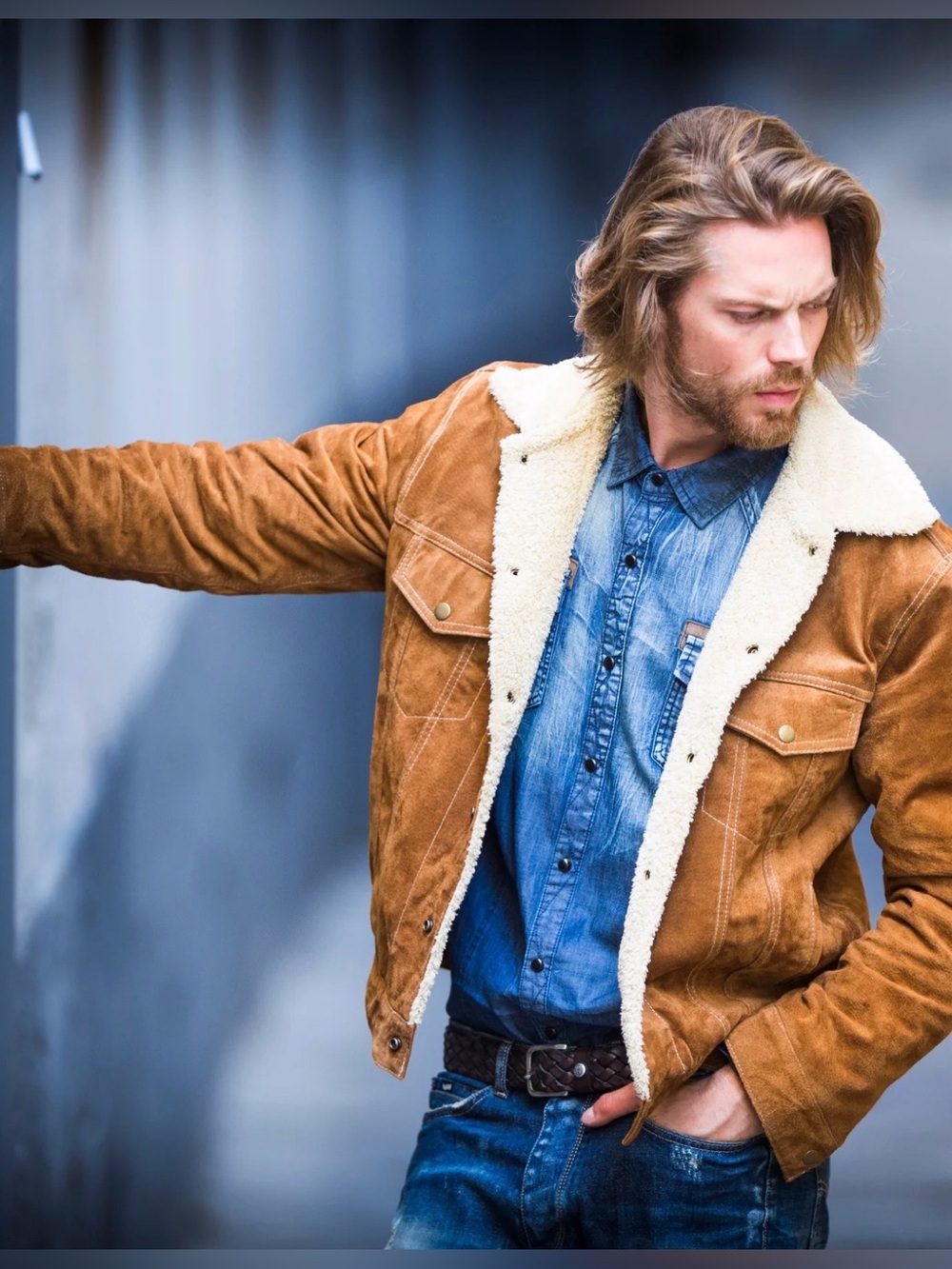 Vintage Leather brand brown suede jacket with a sherpa lining Men Size M